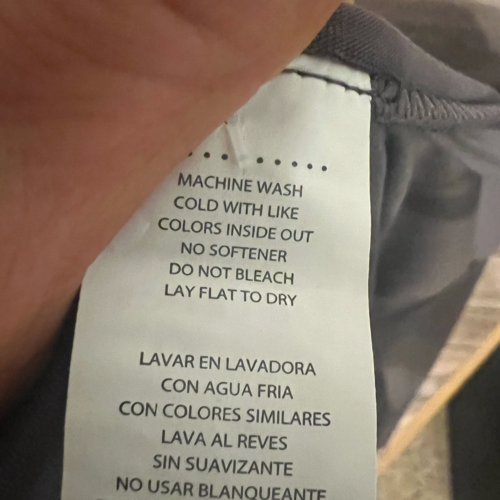 Fabletics Athletic Top - Picture 7 of 8